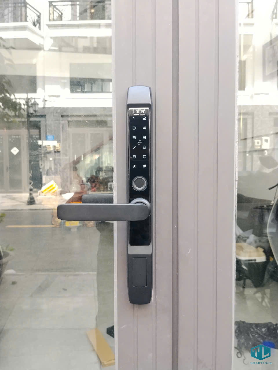 Khóa Điện Tử Khi Hết Pin: Cách Mở Cửa Nhanh Và An Toàn 2 khóa điện tử khi hết pin cần làm gì?